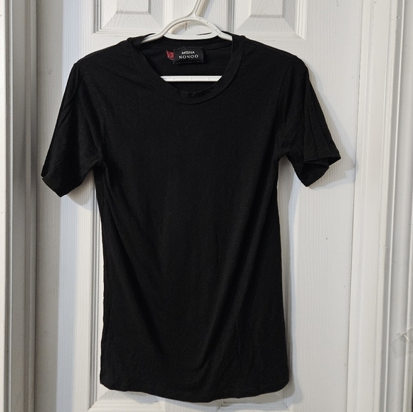 Misha Nonoo Other - Misha Nonoo T Shirt Short Sleeve
